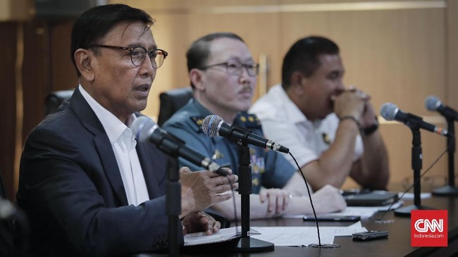 Salah satu persoalan yang masih menjadi pekerjaan rumah utama setelah gempa dan tsunami di Sulawesi Tengah adalah pasokan listrik.
