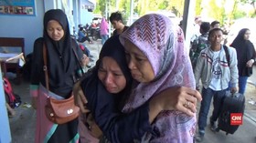 VIDEO: Tangis Duka Korban Gempa saat Bertemu Keluarga