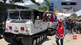 VIDEO: Evakuasi Tim SAR Gabungan Menggunakan Hagglund PMI