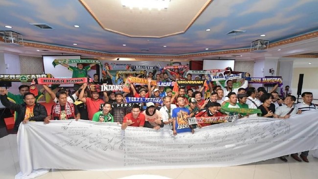 PSSI mengusulkan agar pertandingan sepak bola di Indonesia dihentikan bila terjadi sorakan atau aksi rasial di tengah laga.