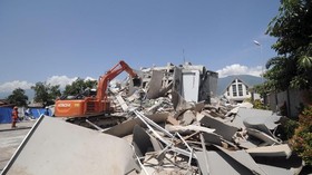 Pemerintah Bentuk Pusat Logistik Peralatan Penanganan Gempa