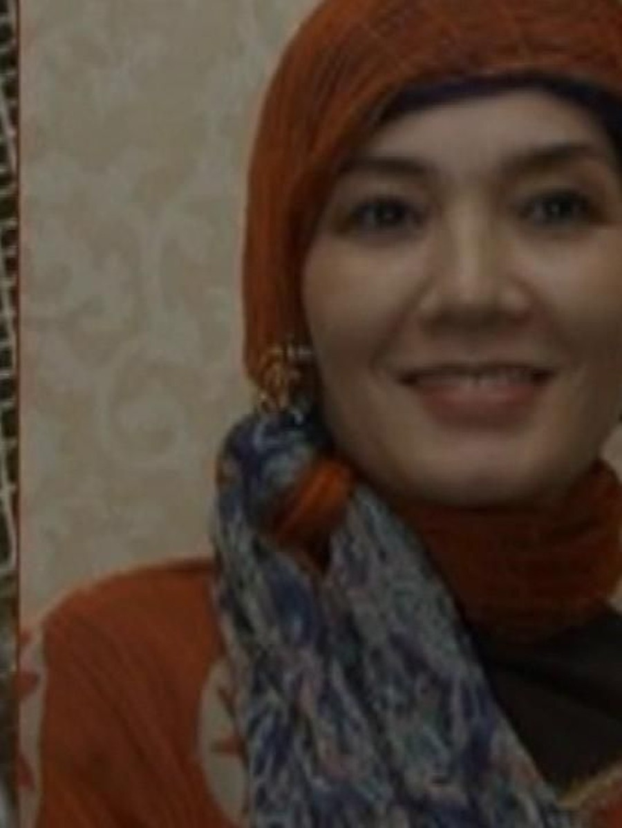 Dulu dikenal seksi, Nikita Mirzani dan lima artis di bawah ini sekarang cantik berhijab.