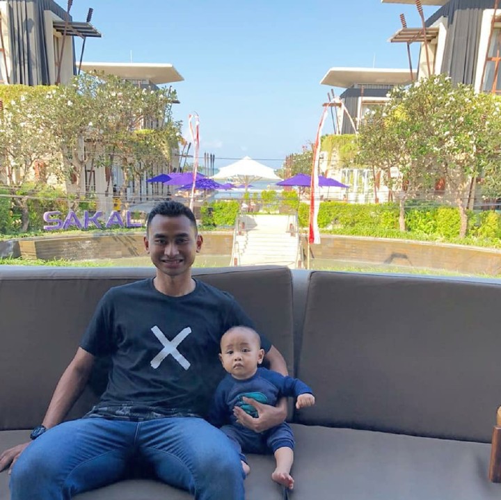 <p>Udah kompak belum gaya ayah dan anak ini? (Foto: Instagram/annisanurramadhani)</p>