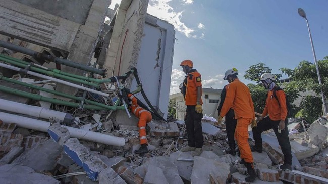 Uni Eropa dan Korea Selatan siapkan bantuan hingga Rp40,9 miliar untuk bantu korban gempa Palu-Donggala, sejumlah negara lain pun nyatakan siap beri bantuan.