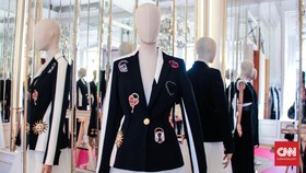 Schiaparelli: Kolaborasi Mode, Seni, dan Kekayaan Detail