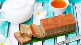 Kue Lapis 260 Lapisan Pecahkan Rekor Dunia