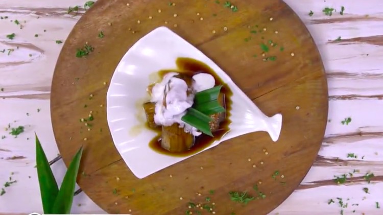 Resep Singkong Gula Merah Resep singkong bisa disulap jadi penuh saus manis yang bisa memperkaya tesktur singkong.