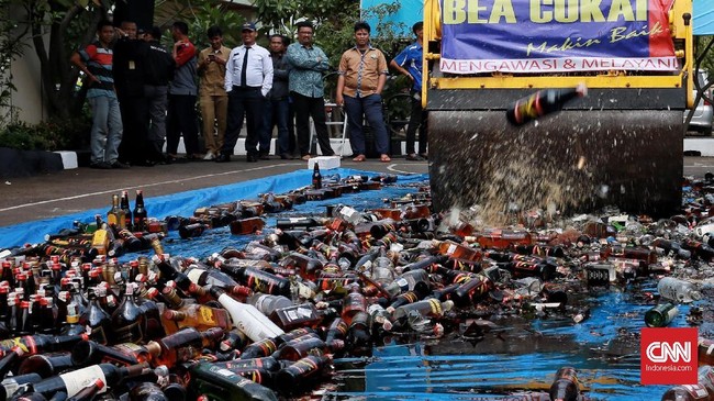 Ditjen Bea Cukai telah menindak 13.769 barang ilegal senilai Rp1,76 triliun sepanjang 2024.