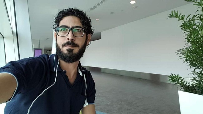 Hassan al-Kontar, pria Suriah yang menjadi sorotan publik ketika terdampar di bandara Malaysia, akhirnya mendapatkan suaka di Kanada.