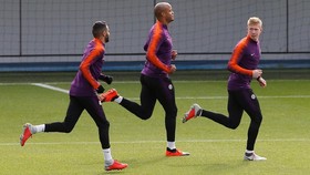 Mulai Berlatih, De Bruyne Berpeluang Tampil Lawan Liverpool