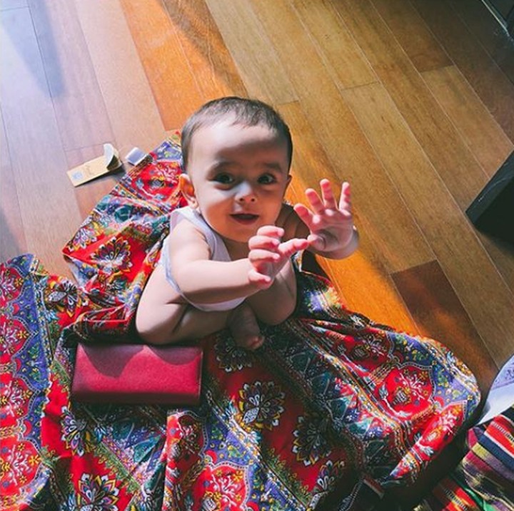 <p>Wah Ketahuan mengeksplor aksesori Bunda ya? hi-hi-hi. (Foto: Instagram @sonyafatmala)</p>