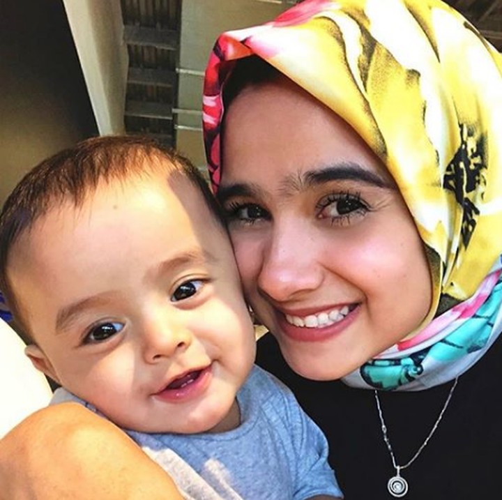 <p>Wefie dulu sama Bunda, cheese! (Foto: Instagram @sonyafatmala)</p>