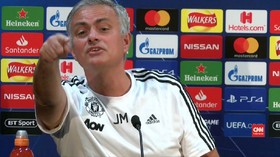 VIDEO: Detik-detik Mourinho Bercanda dengan Jurnalis