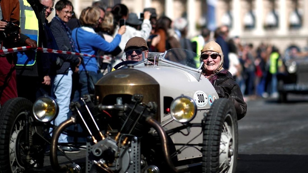 FOTO: Mobil-mobil Klasik Penuh Cerita di Place de la Concorde