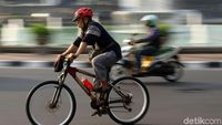 Saran Komunitas Gowes Supaya Kualitas Udara Jakarta Membaik