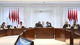 Para Menteri Jokowi Bungkam Usai Rapat Soal Revisi UU Migas