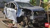 FOTO: Mobil dan Motor Korban Gempa Palu yang 'Ditelanjangi' Sejumlah kendaraan baik mobil dan motor yang terkena bencana gempa dan tsunami di sekitar Palu Grand Mall menjadi korban orang-orang tidak bertangung jawab.