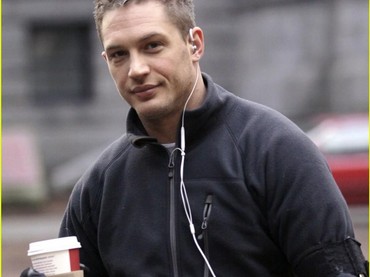 img-title Tom Hardy Curhat soal Tubuh Mulai Ringkih gegara Sering Main Film Laga