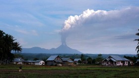 Tiga Kali Erupsi, Gunung Soputan Dinyatakan Status Siaga
