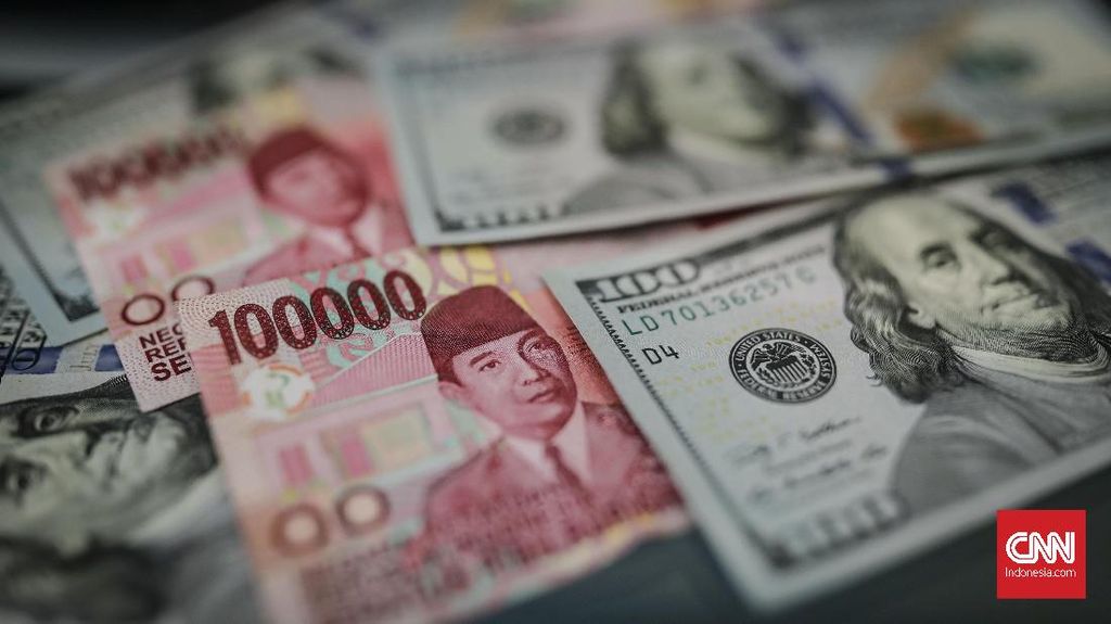 Jatuh Lagi, Kurs Rupiah Makin Mendekati Rp17 Ribu