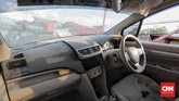 FOTO: Mobil dan Motor Korban Gempa Palu yang 'Ditelanjangi' Sejumlah kendaraan baik mobil dan motor yang terkena bencana gempa dan tsunami di sekitar Palu Grand Mall menjadi korban orang-orang tidak bertangung jawab.