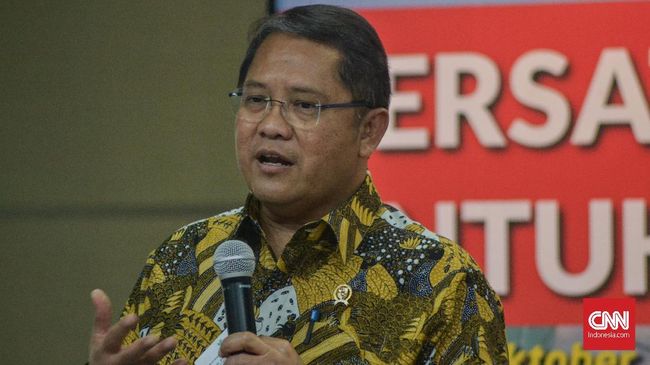 Alasan Kominfo Cabut Utang Frekuensi Bolt 2 Tahun Kemudian Kemkominfo menjelaskan mengapa pihaknya baru meributkan pencabutan frekuensi Bolt 2 tahun setelah operator itu menunggak penggunaan frekuensi.