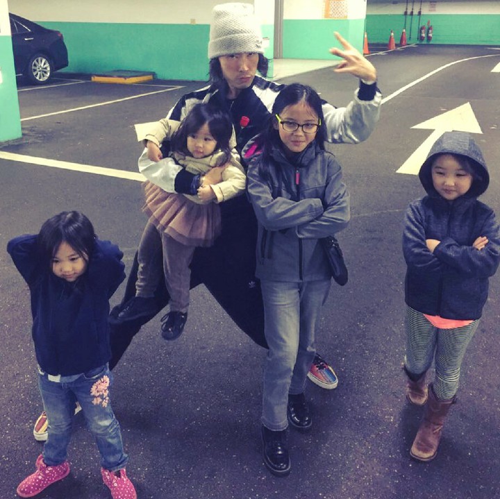 Lihat aja gaya Vannes dan anak-anak ini, seru banget kan. (Foto: Instagram/vanneswu)