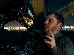 Sinopsis Venom, Film Tom Hardy di Bioskop Trans TV Hari Ini