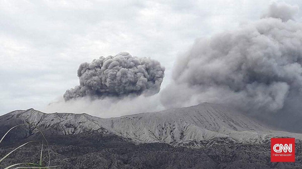 Gunung Dukono Halmahera Utara Erupsi, Abu Mencuat 1.100 Meter