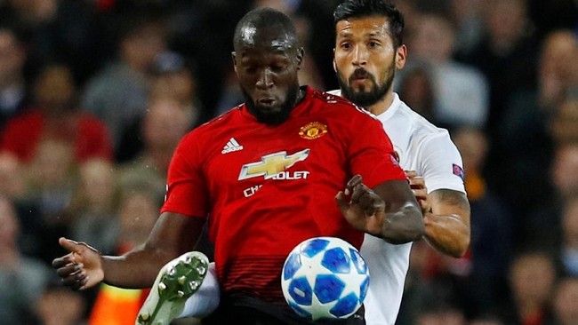 Striker Manchester United Romelu Lukaku murka besar kepada manajer Jose Mourinho yang mulai menepikannya di bangku cadangan.