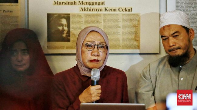Atas serangkaian drama, akting, dan kehebohan yang terjadi akibat kebohongan Ratna Sarumpaet, netizen menilai mertua Rio Dewanto itu layak dapat Oscar.