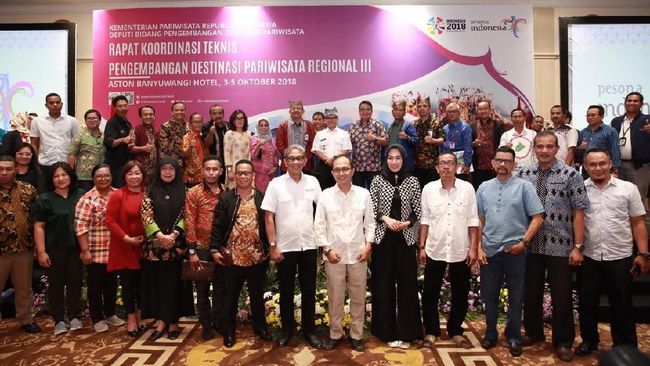 Kemenpar berharap kepala dinas dari sejumlah daerah di Indonesia Timur bisa mencontoh kesuksesan Banyuwangi dalam pariwisata.