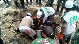 Heboh Foto Hoaks Dibalas Aksi Nyata FPI di Palu