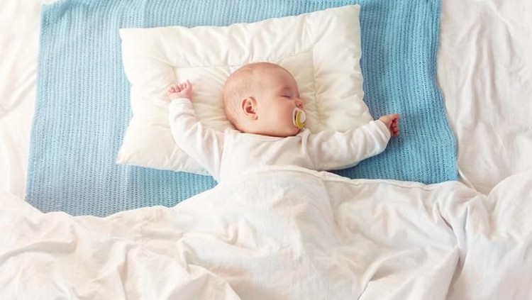Ingin membeli kado untuk bayi tapi terbentur bujet yang terbatas? Lihat 7 kado untuk bayi dengan harga di bawah Rp200 ribu berikut ini, Bun.