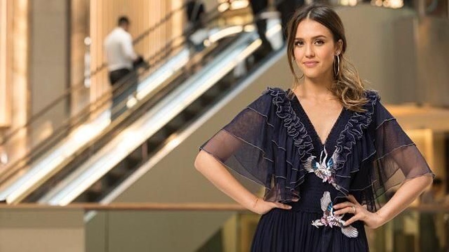 Beberapa artis Hollywood yang memilih hidup sederhana ditengah kekayaannya yang melimpah&period;