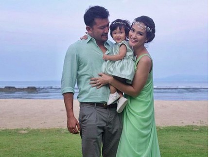 Cara Unik Rio Dewanto Ajari Anak Peduli Lingkungan dan Sosial