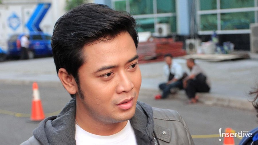 Kriss Hatta resmi menjadi tersangka atas laporan Hilda Vitria tentang pemalsuan dokumen.