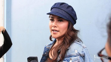 img-title Happy Birthday Olla Ramlan! Makin Cantik di Usia 39