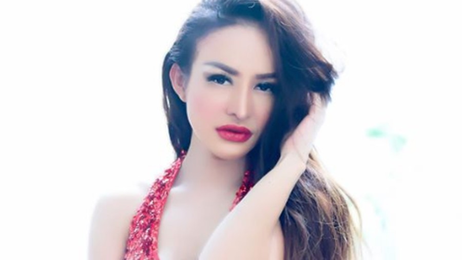 Selain Ratna Sarumpaet, berikut daftar lima artis yang terang-terangan mengaku menjalani operasi plastik (oplas).