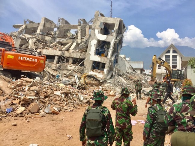 Indonesia berada di kawasan rawan bencana. Sepanjang tahun 2018, ribuan bencana alam menerjang sebagian wilayah Indonesia.
