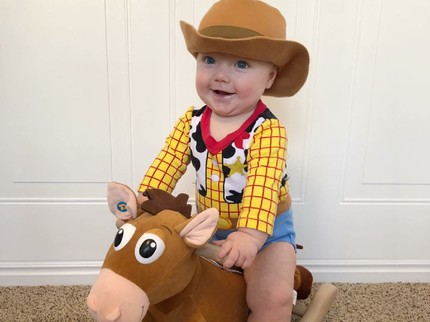 8 Potret Menggemaskan Bayi Mungil Berkostum Karakter Disney