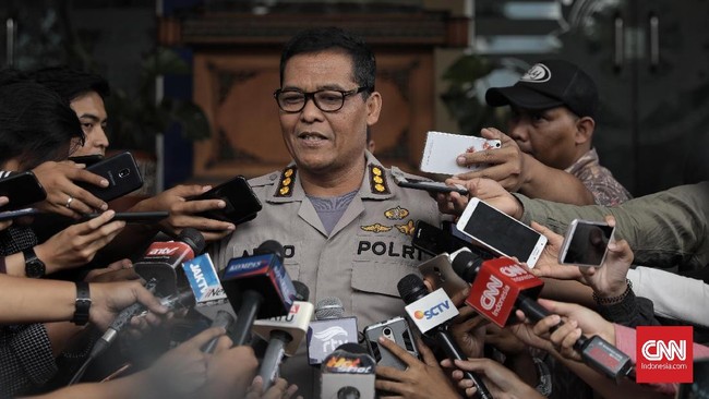 Pemprov Papua melaporkan balik pegawai KPK yang diduga mengalami penganiayaan ke Polda Metro Jaya atas dugaan pencemaran nama baik.