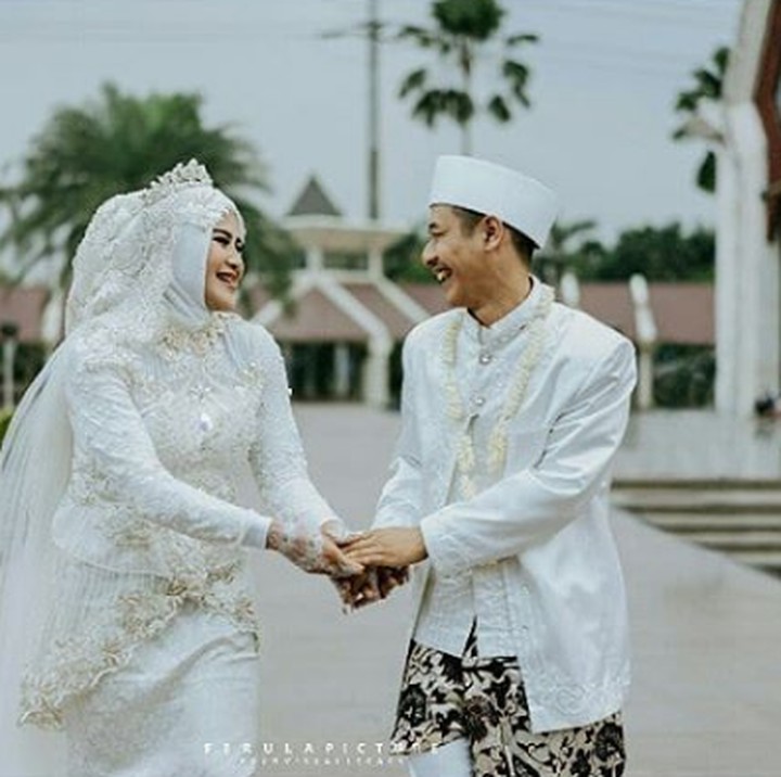 Hanifan Yudani Kusumah dan Pipiet Kamelia melangsungkan pernikahan Rabu (3/10/2018) di bilangan Jakarta Timur. (Foto: Instagram @ferulapicture)