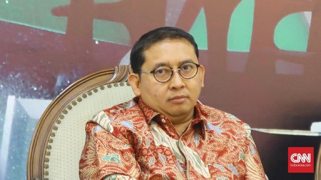 Wakil Ketua Partai Gerindra Fadli Zon memuji kebijakan perbaikan data beras yang dilakukan Presiden Jokowi karena bisa mengakhiri kekacauan data.