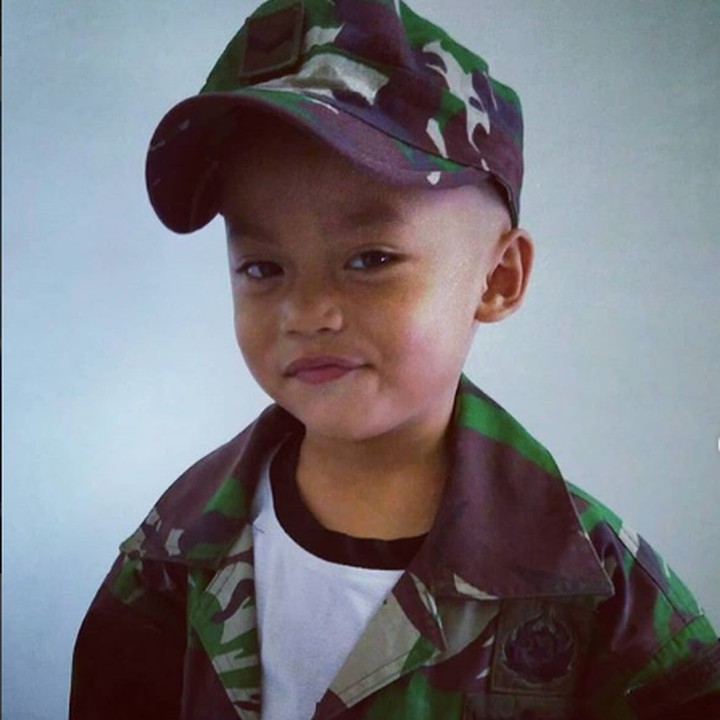 <p>Gimana, Bun, sudah terlihat ganteng kan? (Foto: Instagram @isukmariana)</p>