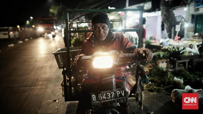 FOTO : Rupiah Mulai Bikin Harga Pangan Naik, Daya Beli Turun
