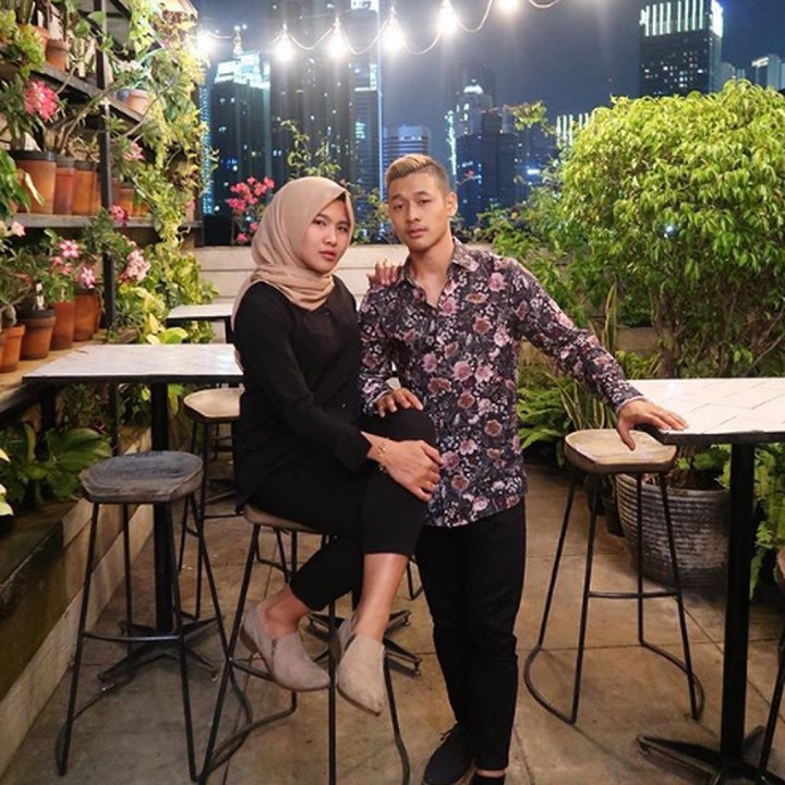 Langgeng terus dan semoga cepat diberi momongan ya, Hanifan dan Pipiet. (Foto: Instagram @kameliapipit)