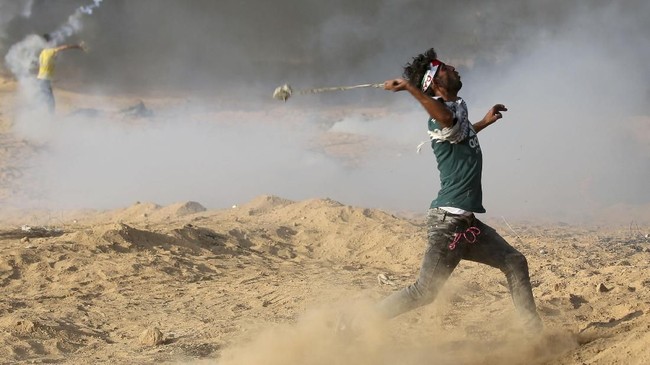 Pihak penyelenggara unjuk rasa di Jalur Gaza membatalkan aksi yang rencananya digelar di perbatasan dengan Israel pada Jumat (17/5).