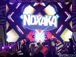 Lirik Lagu Ngertenono Ati NDX AKA dan Terjemahannya