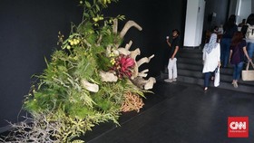 Mengaburkan Batas Seni Lewat Ikebana di Bandung